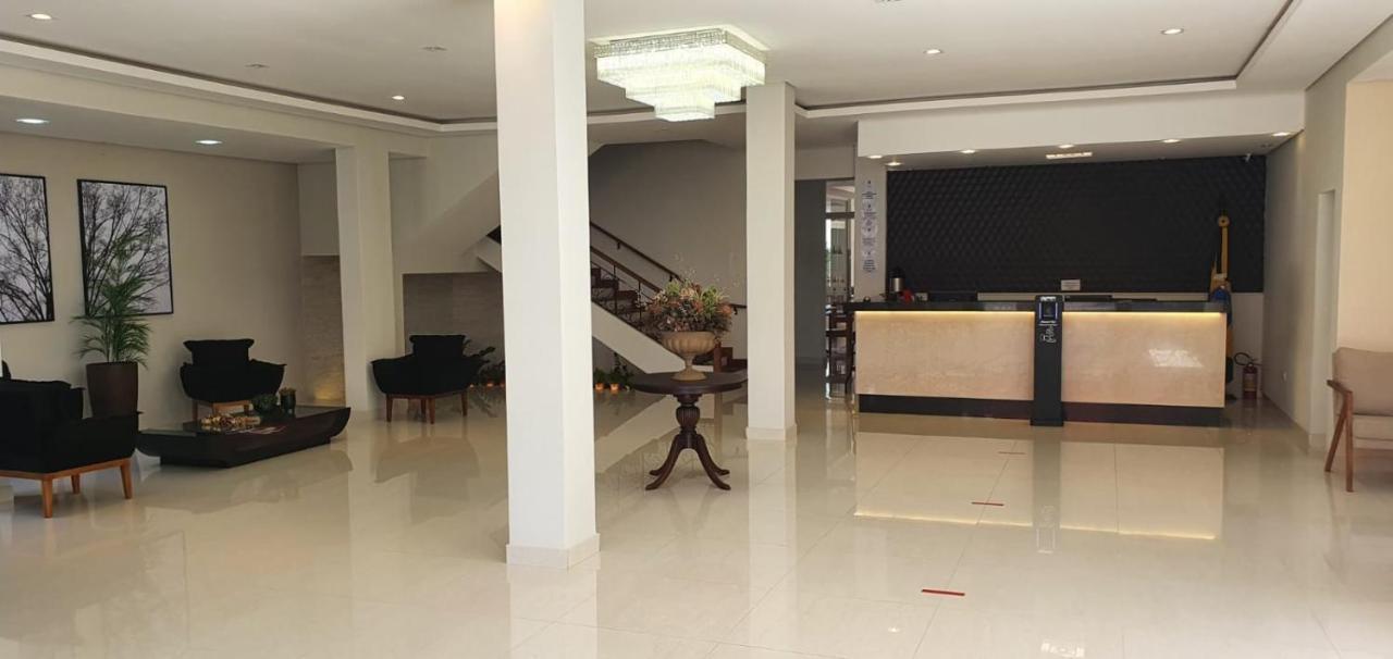 Hotel Fatti Маринга Экстерьер фото