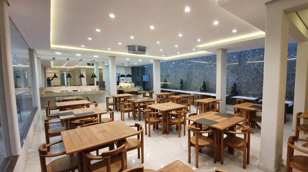 Hotel Fatti Маринга Экстерьер фото